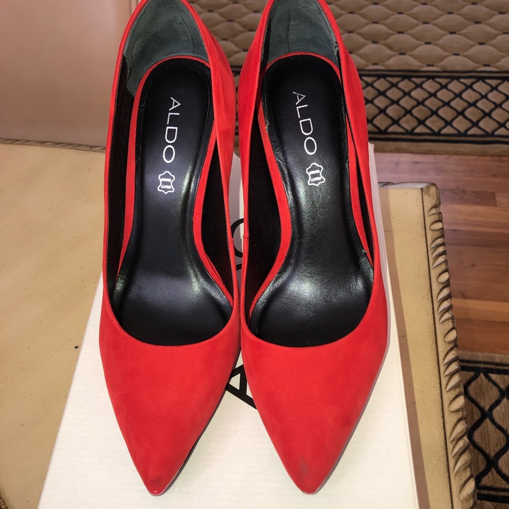 Red Aldo Shoes, Size 8
